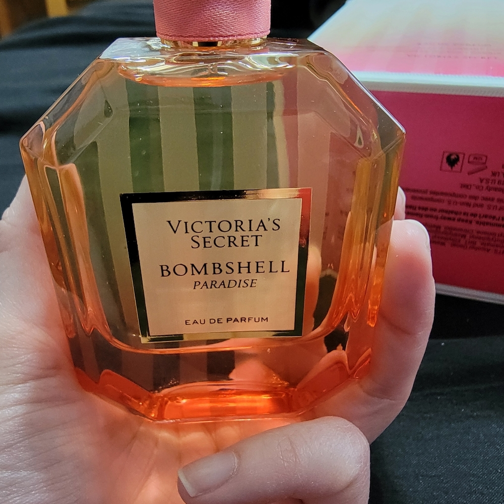 Victoria's Secret Paradise perfume